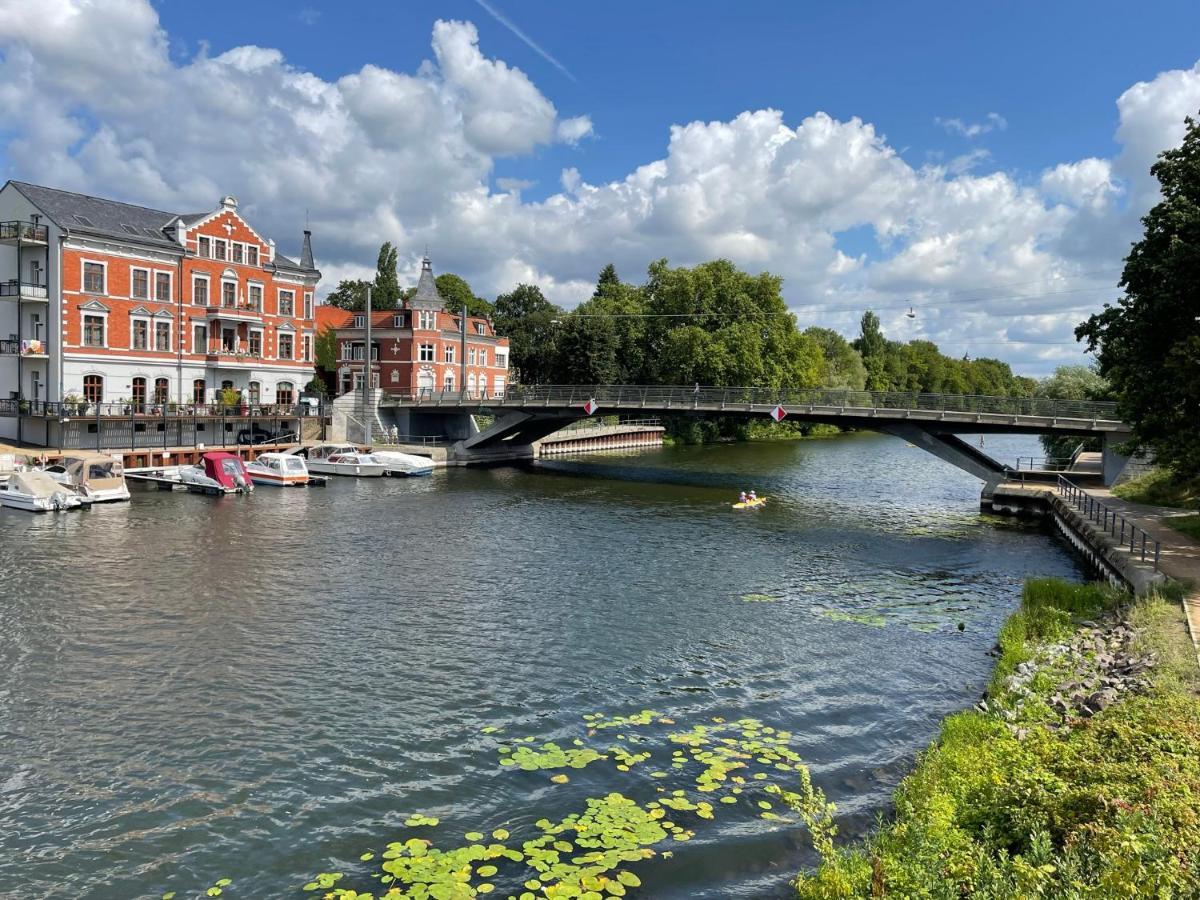 Wohnen In Loriots Wasserstadt Mit Kamin Und Magentatv Apartment Brandenburg  Luaran gambar